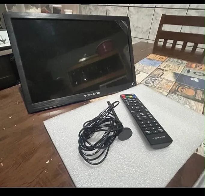 Tv portátil tomate 15 polegadas  - Foto 2