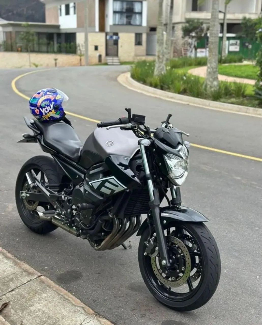 XJ6 2013