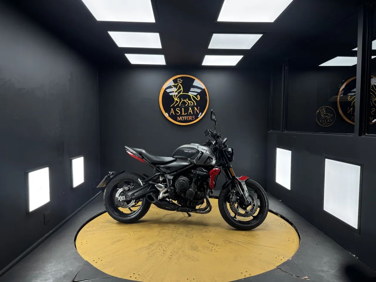 Triumph Trident 660 2024 - Foto 2