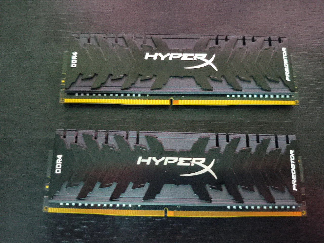 Memória DDR4 16GB 2x 8GB XPG 3200Mhz Lacrada - Memória RAM