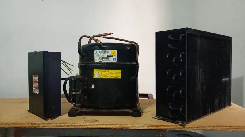 Unidade condensadora 1HP gás R404 completa