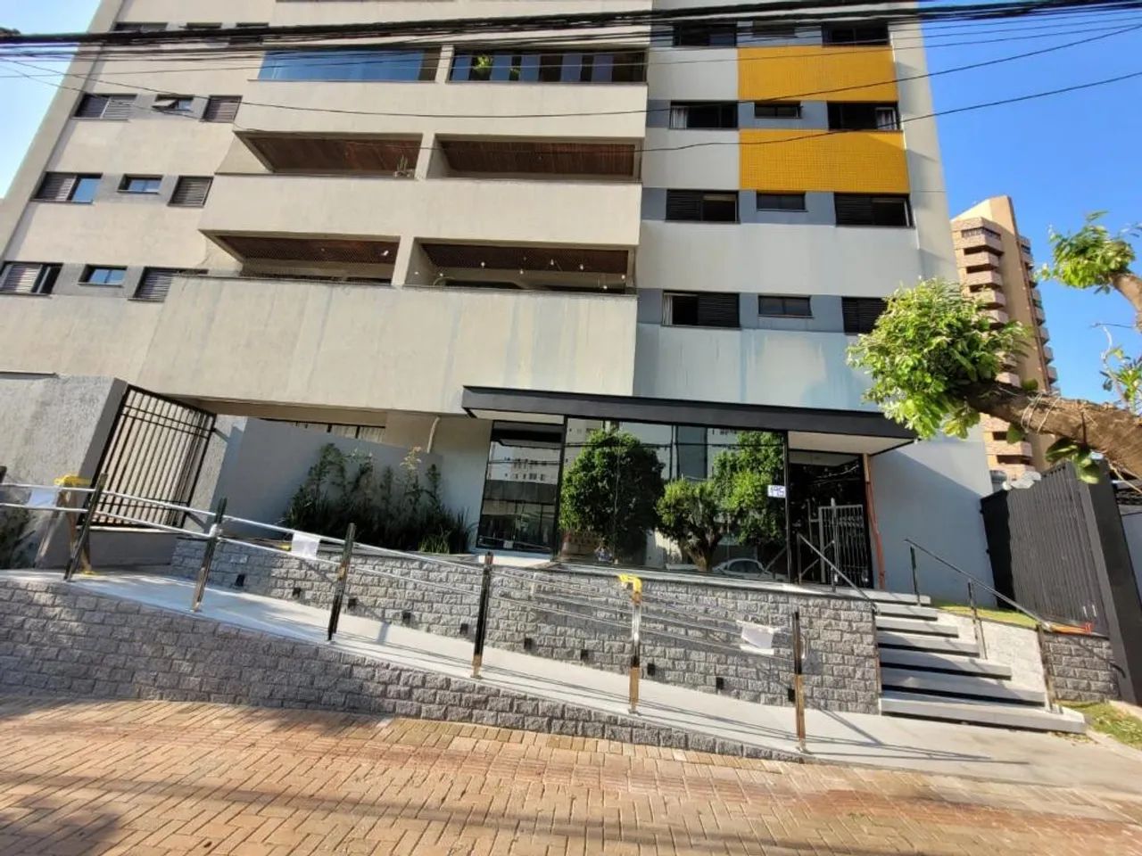 Apartamento à venda em Londrina, Centro, com 3 quartos, com 120 m², Edifício Terra Roxa - Foto 2