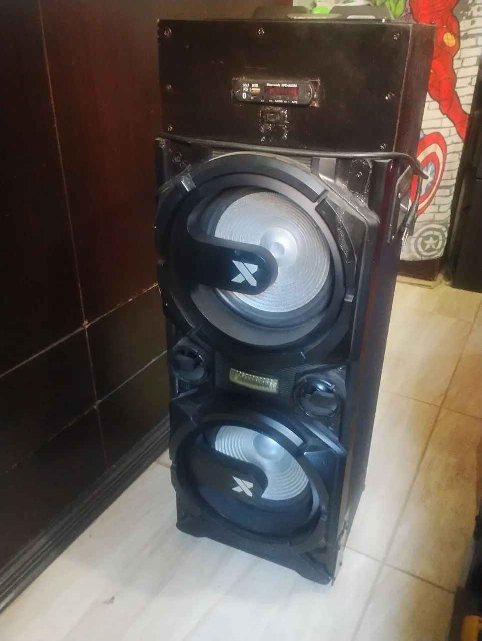 Vendo Caixa de som amplificada Residencial, tem Bluetooth 