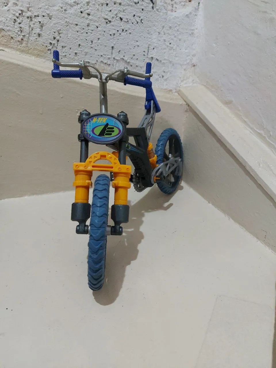 Mini bicicleta do max steel n-tek mattel 2000<br>R$ 92,25 na 1ª compra