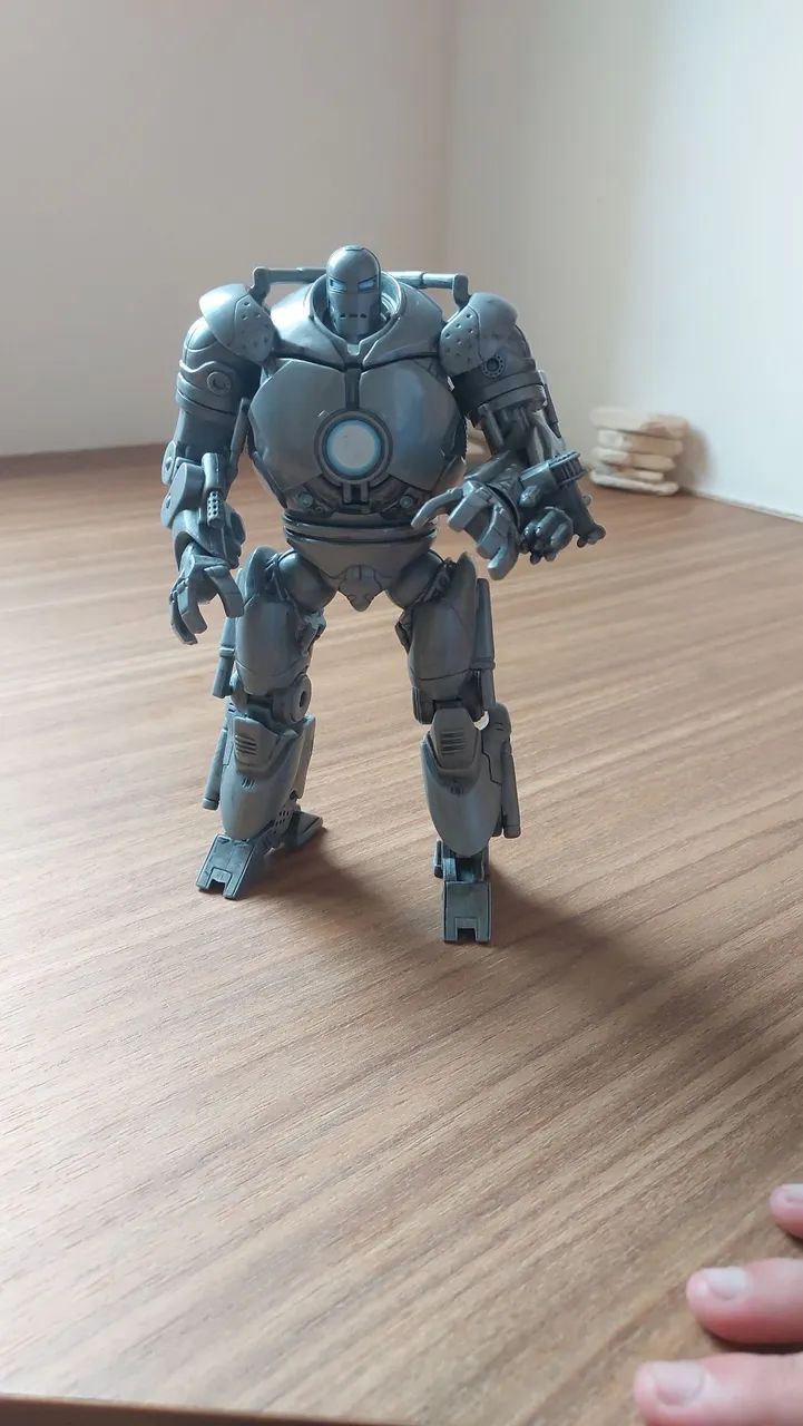 Monge de Ferro (Iron Monger), - Foto 3