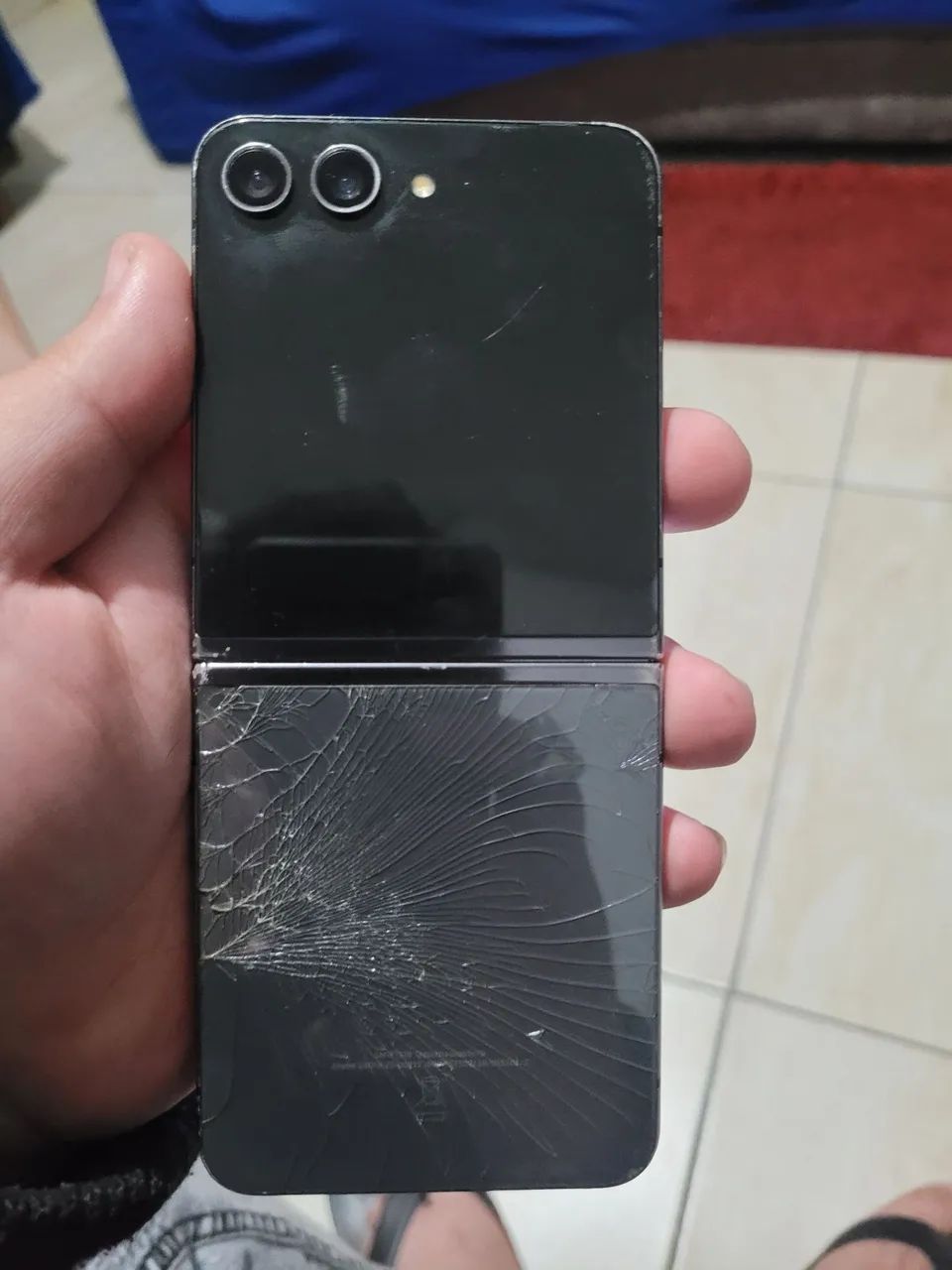 Samsung Galaxy Z Flip 5 - Foto 2