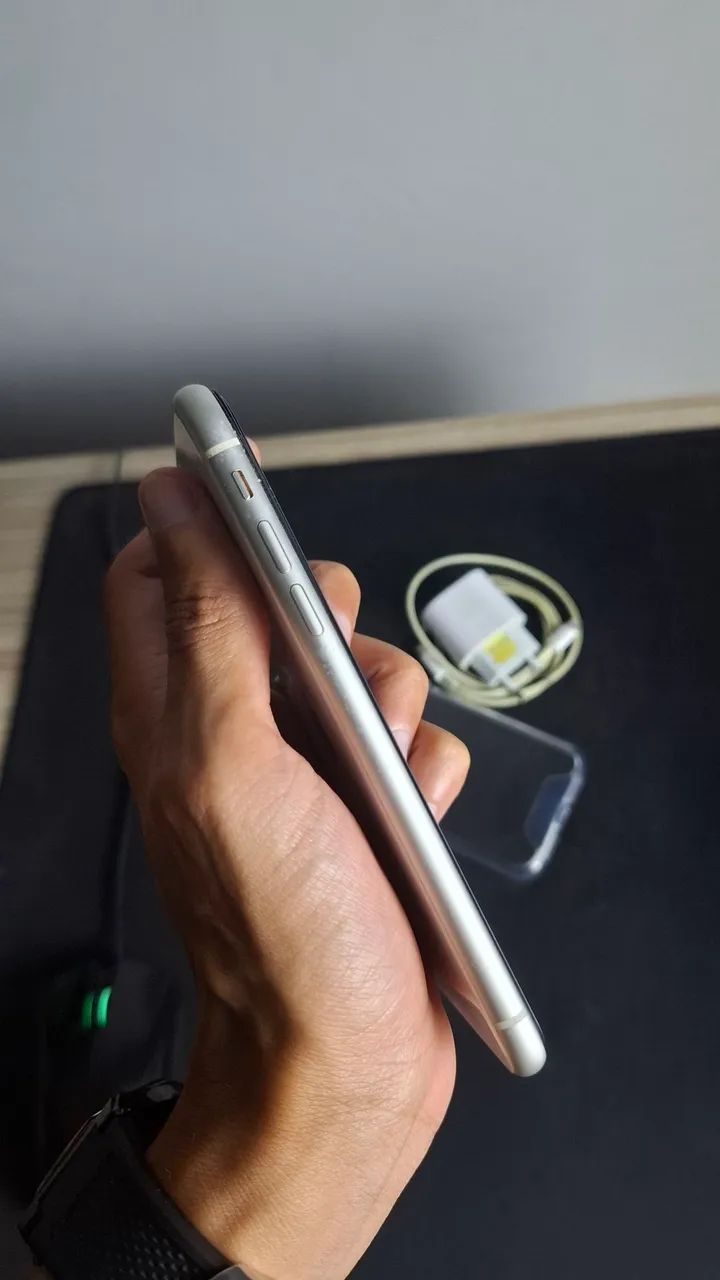 iPhone 11 64GB Funciona tudo  - Foto 5