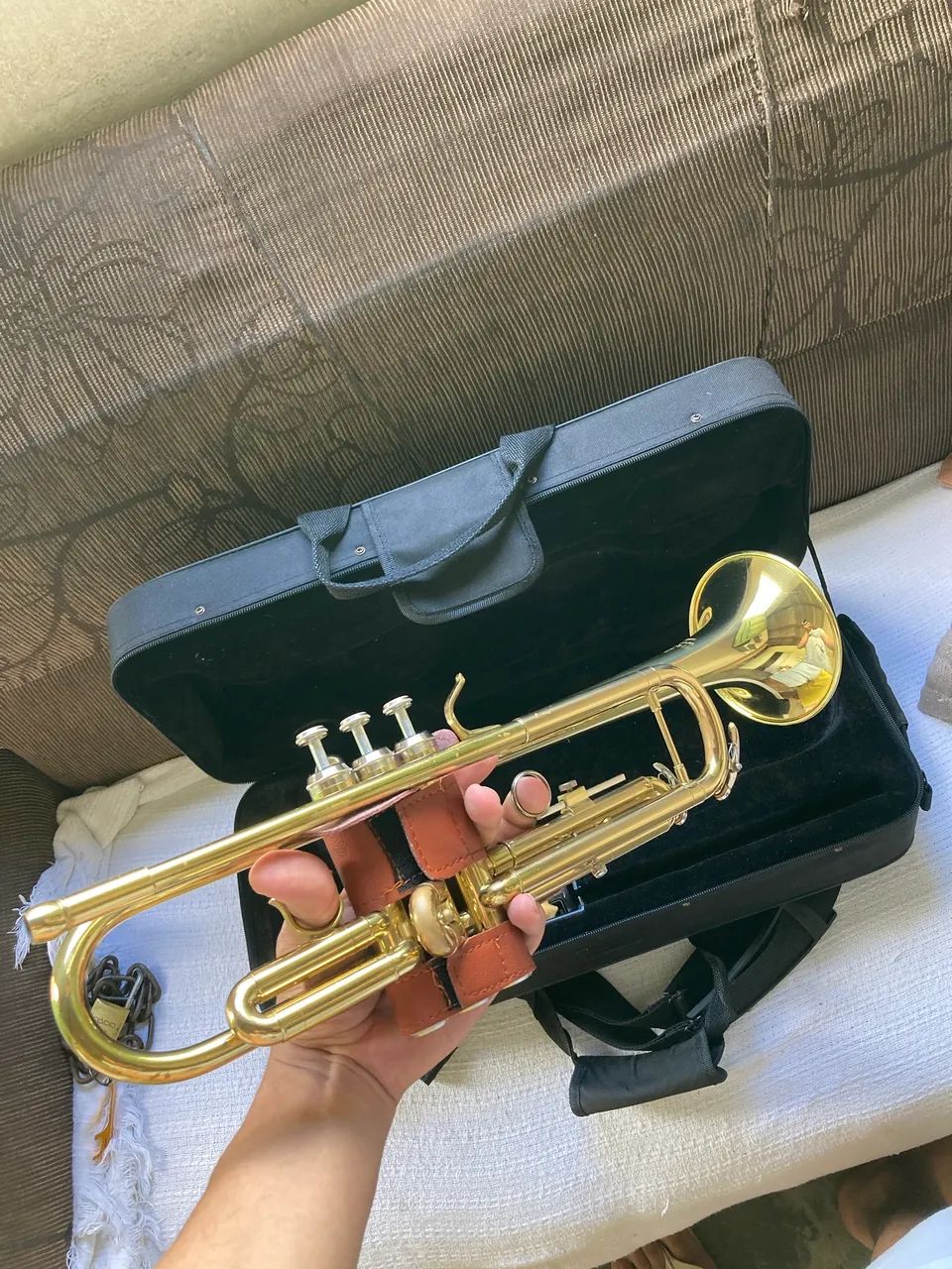 Trompete Michael semi novo com algumas marcas de uso  - Foto 2