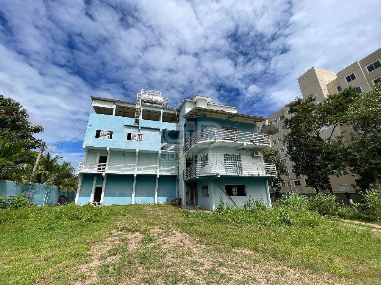 Prédio comercial com terreno de 10.250,30 m² no Jardim das Palmeiras