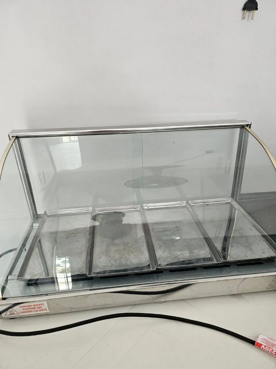 Mostruário quente para salgados