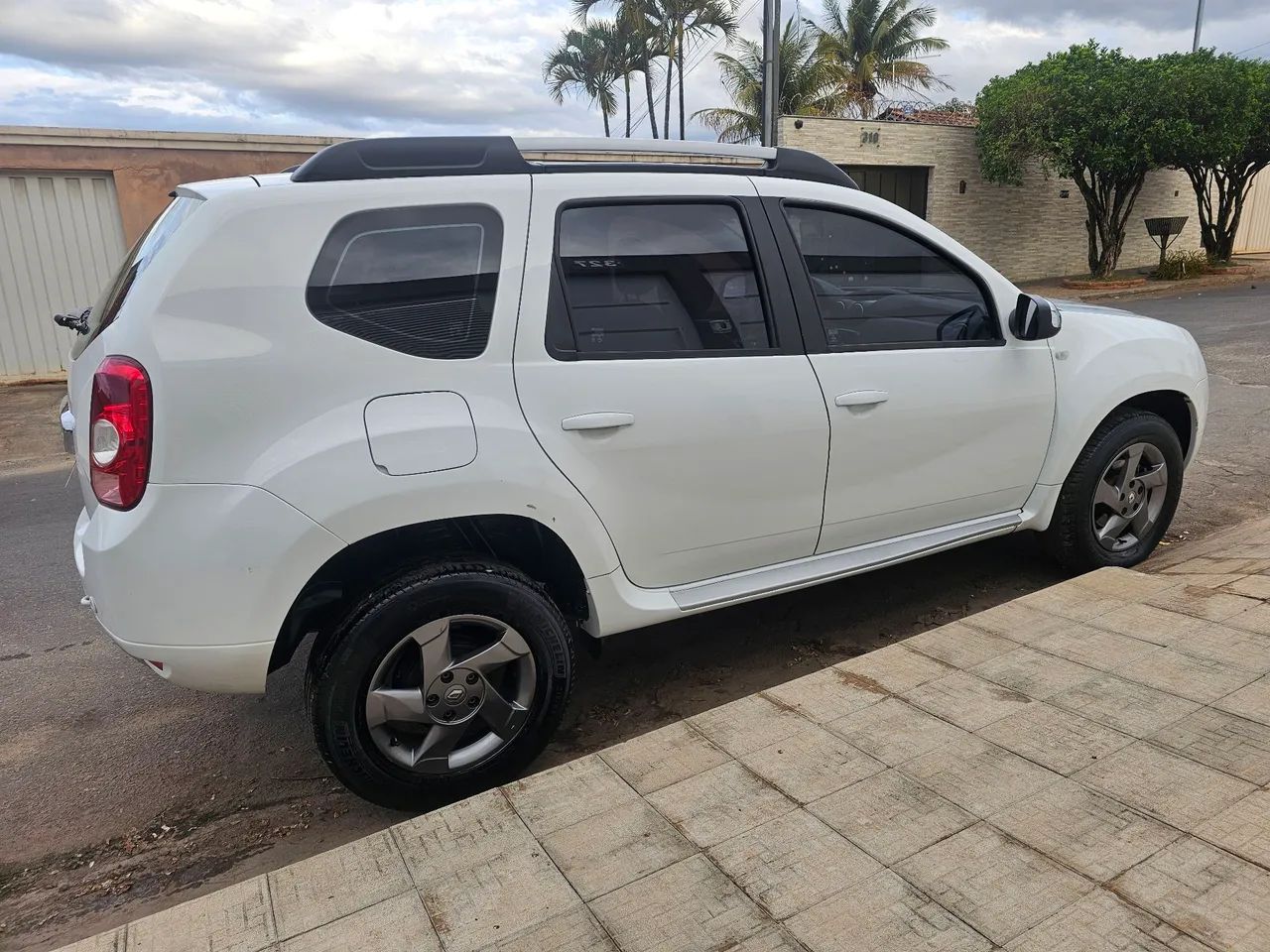 Renault Duster Dynamique 2.0 Hi-flex 16V Aut. 2014 - Foto 2