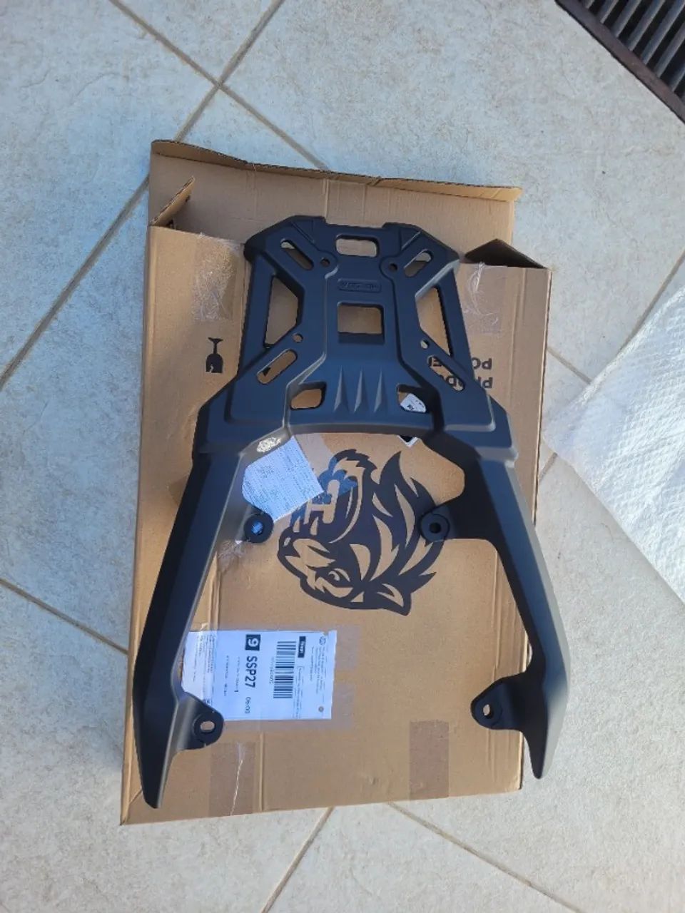 Suporte baú e protetor de mão 