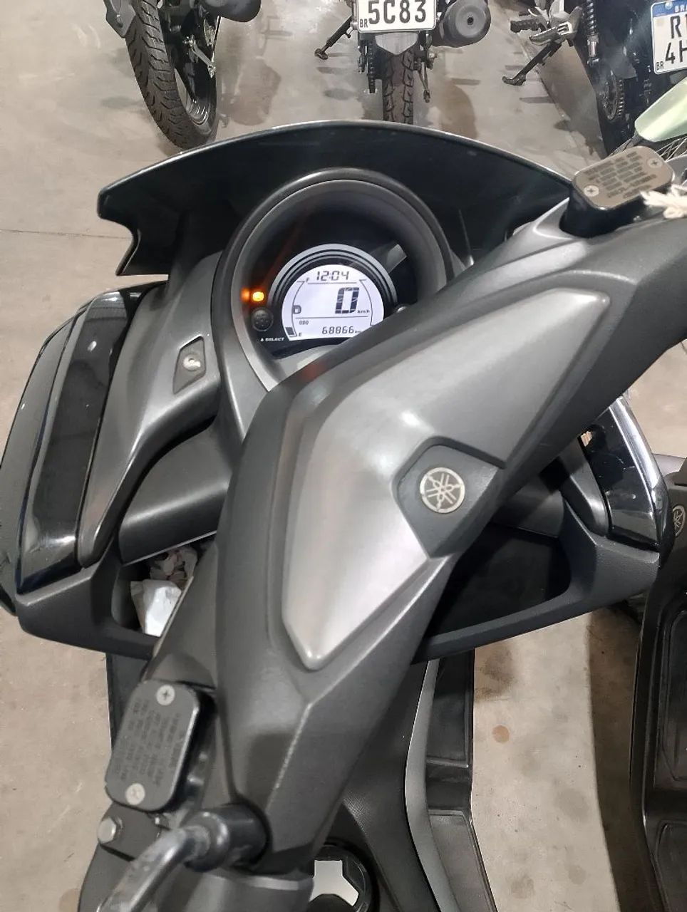 YAMAHA NMAX 2018 - Foto 3