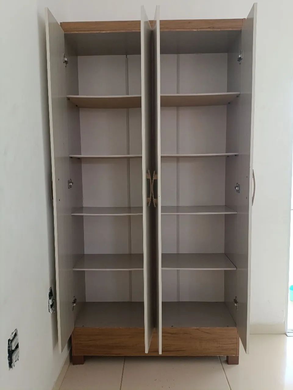 Armário multiuso 4 portas - Foto 2