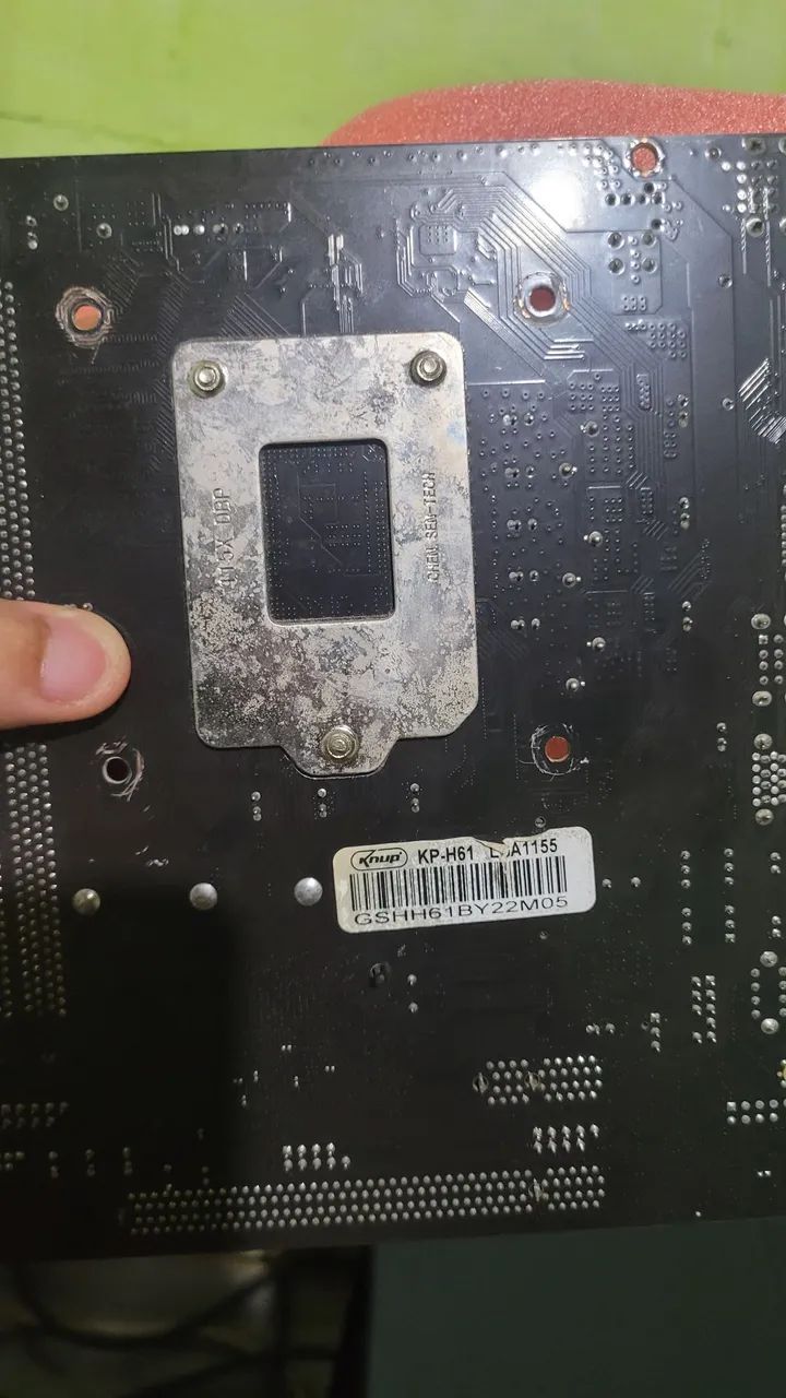 Placa mãe h61 com defeito - Foto 2