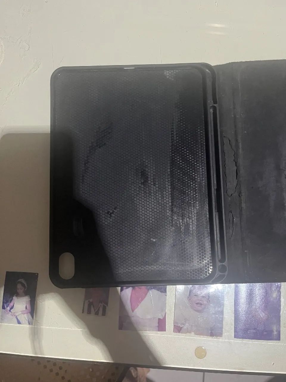 Capa com Teclado Magnético e Touchpad - iPad 10ª e 11ª Geração (10,9"/11") - Usada - Foto 4