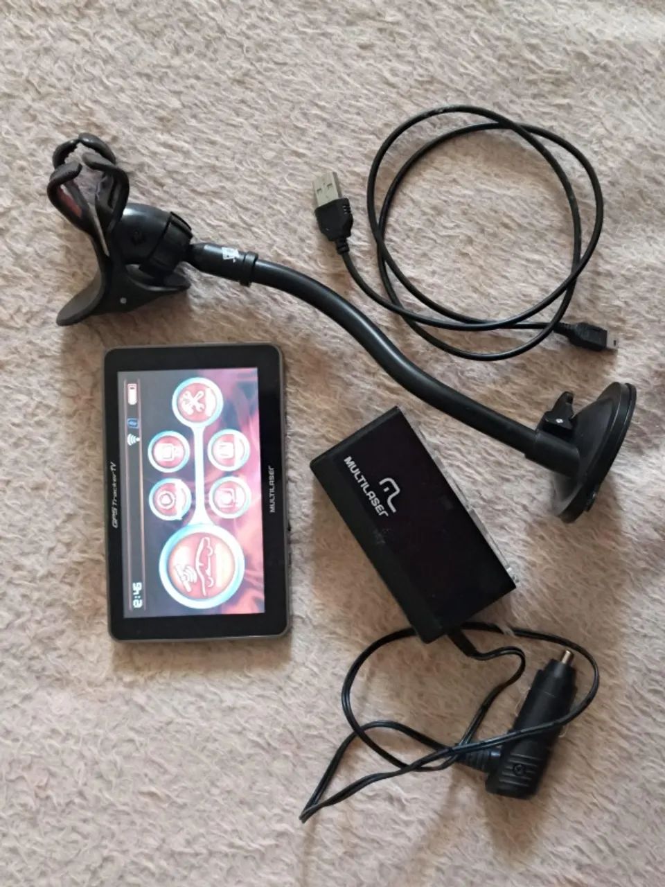 Vendo GPS Multilaser Tracker com tela de 5 polegadas, modelo clássico.  - Foto 2