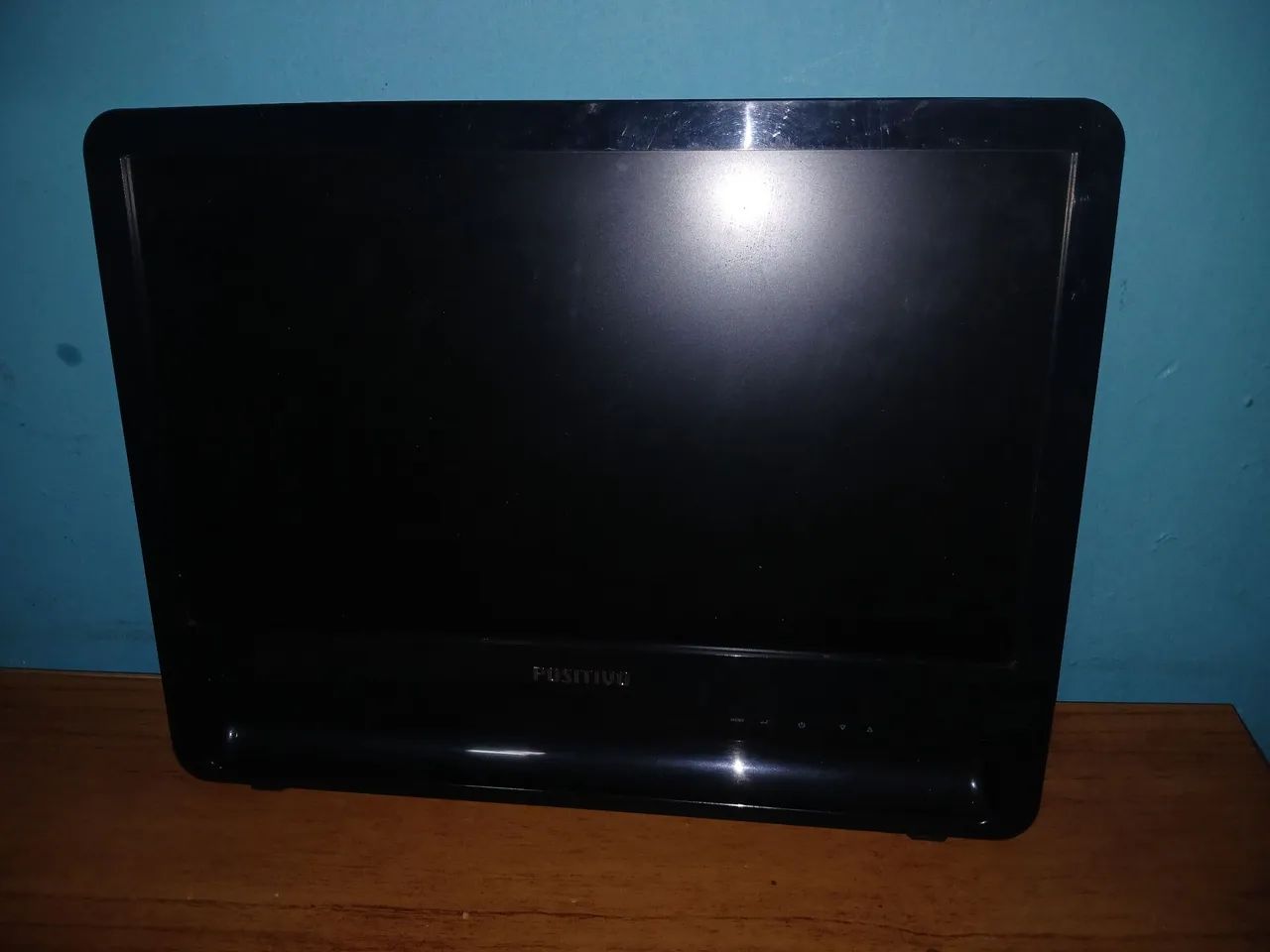 Monitor LCD positivo 17" 
