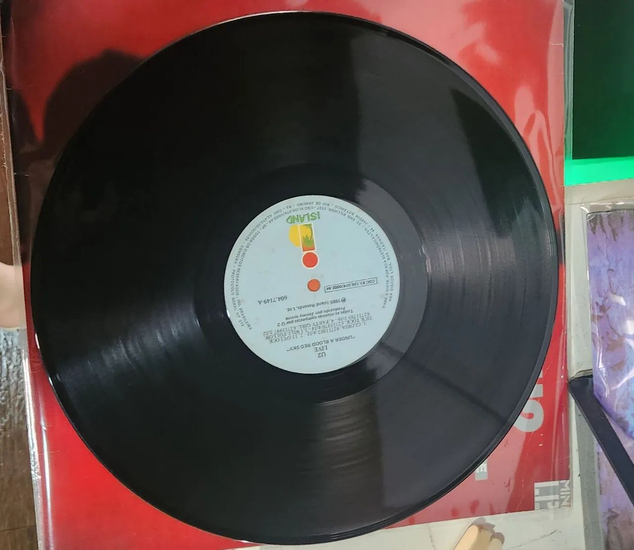 Disco vinil U2 "UNDER A BLOOD RED SKY" lp - Foto 3