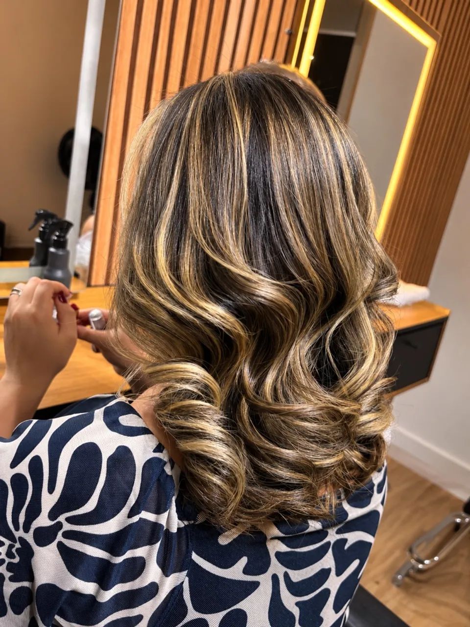 Progressiva Mechas Coloração  - Foto 3