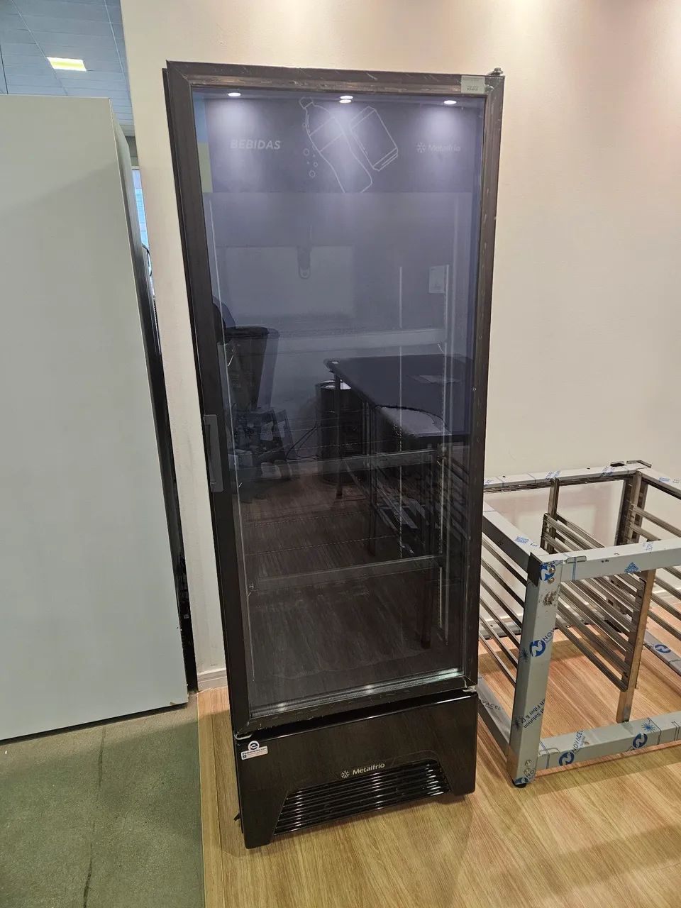 visa cooler expositora de bebidas 403L - nova a pronta entrega