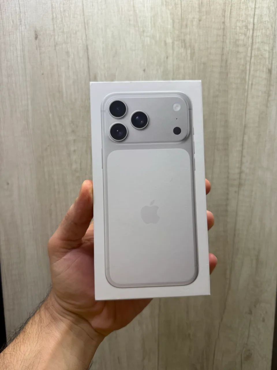 17 pro max 256GB Lacrado e com nota fiscal 