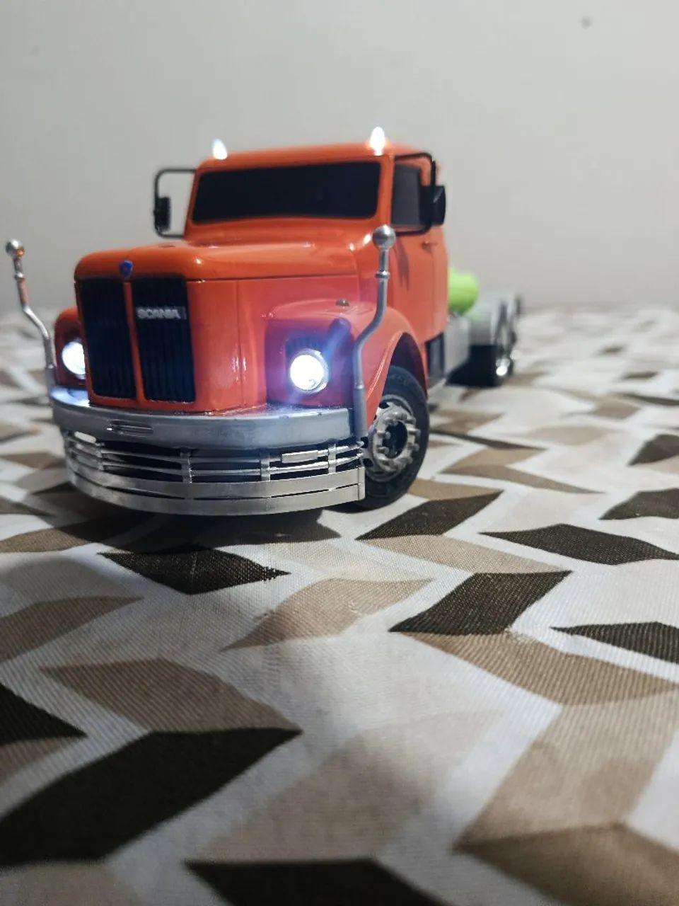 Miniatura caminhão Scania 111 - Foto 2