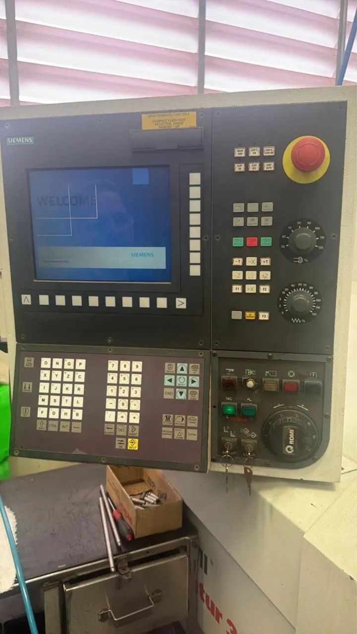 Torno Cnc centur 30Dmultiplic - Foto 3
