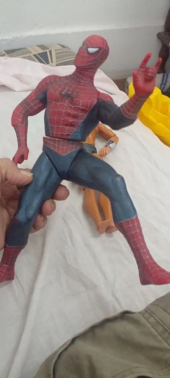 Homen aranha mais 2 he?ois - Foto 2