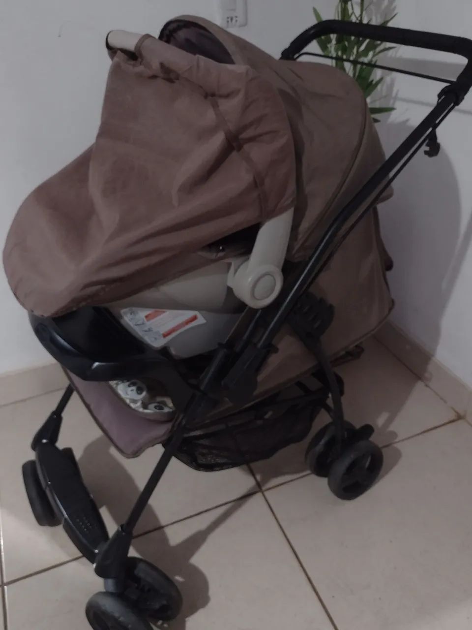 Carrinho com bebê conforto  - Foto 3
