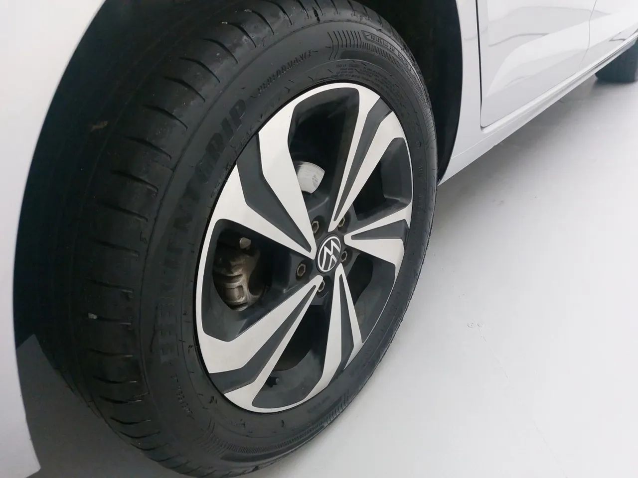 Volkswagen Virtus TSI 1.0 Flex 12V 4p Aut., foto 14 de 18