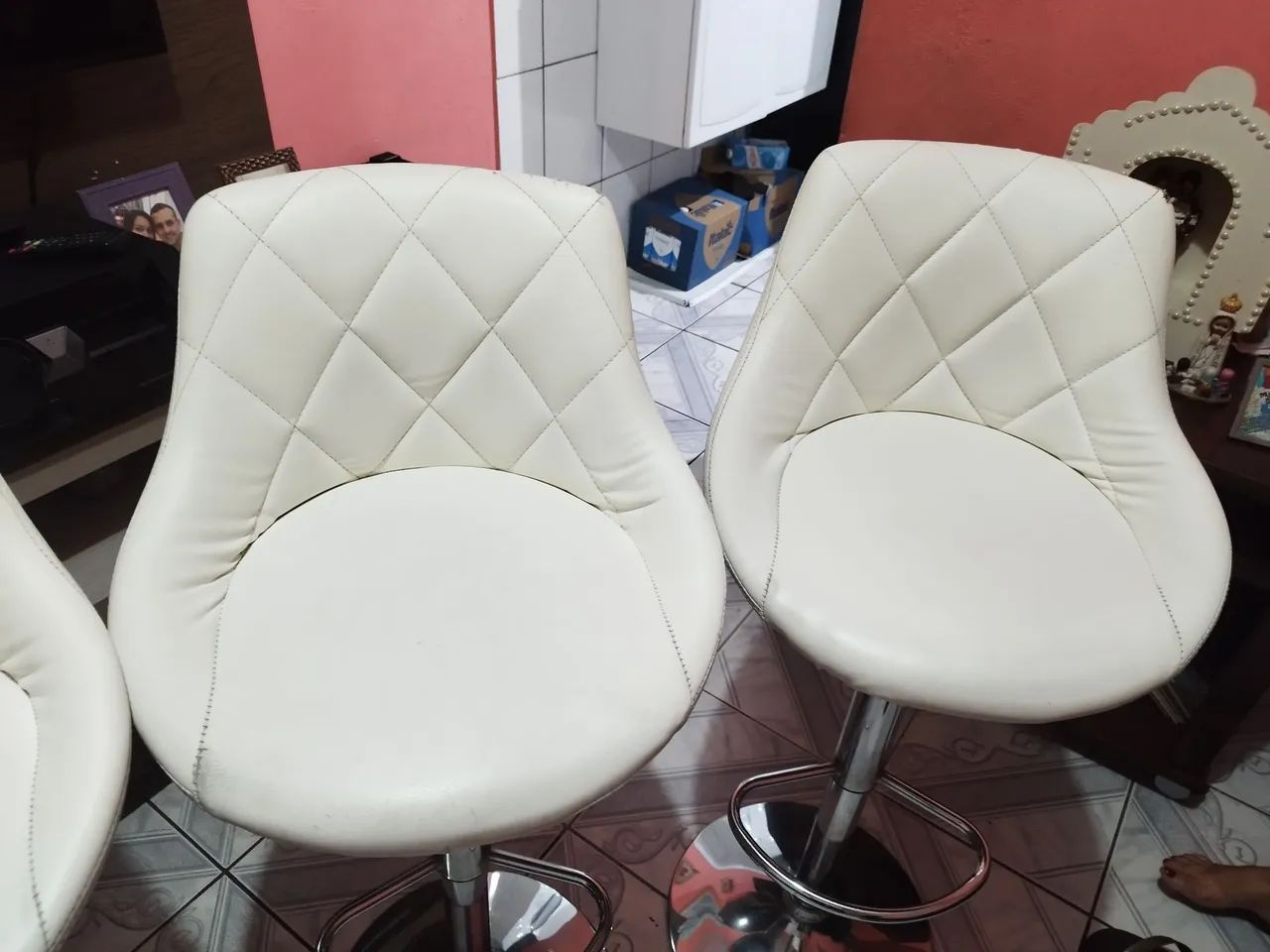 4 banquetas branca - Foto 2