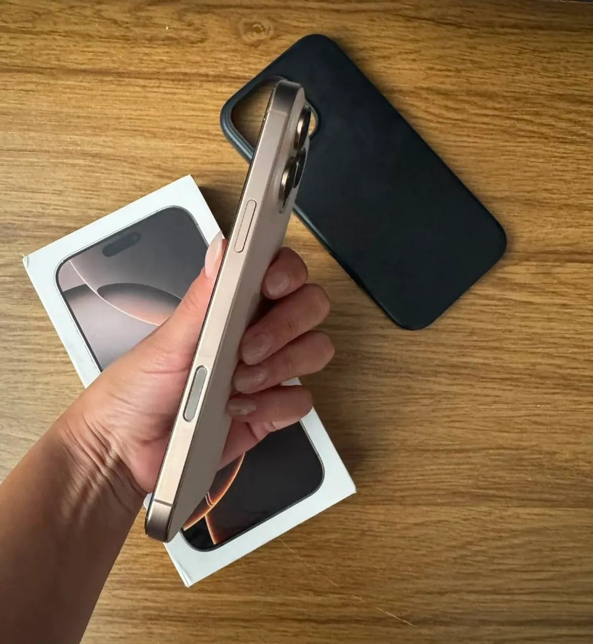 Iphone 16 pro max 512gb  - Foto 2