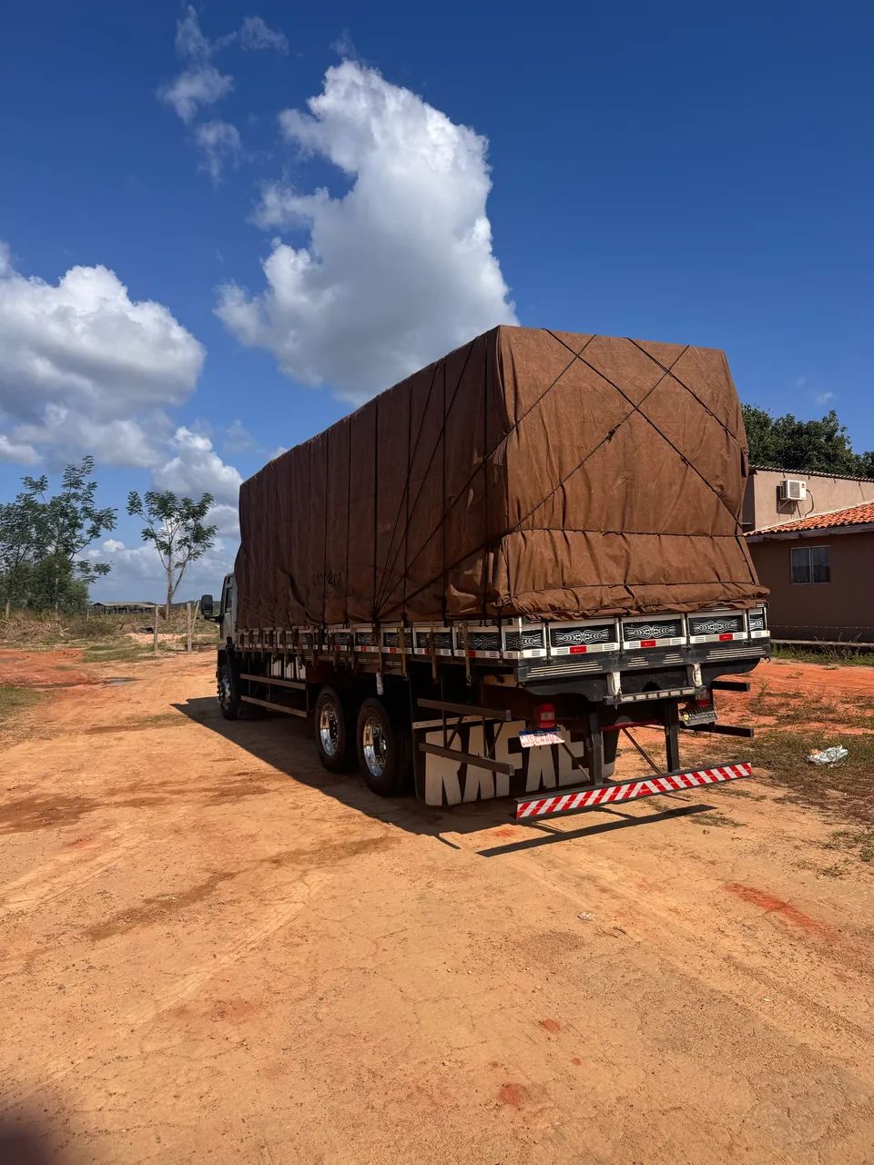Ford Cargo 2428e ano 2009 - Foto 2