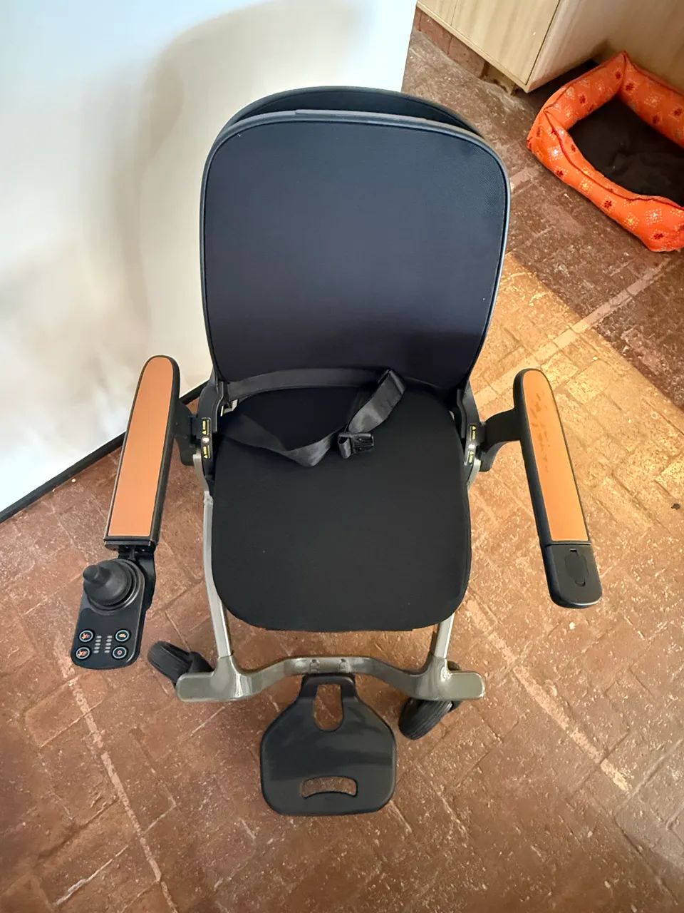 Cadeira de rodas motorizada  - Foto 3