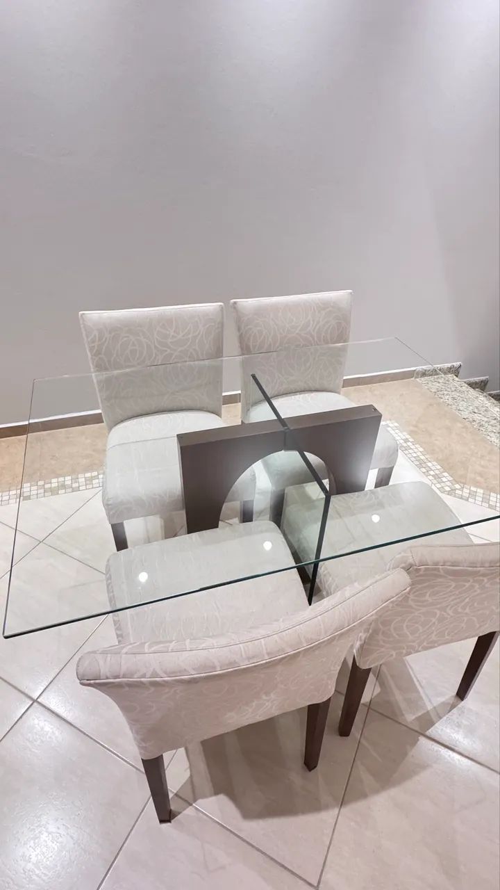 Mesa 4 lugares com cadeiras  - Foto 2