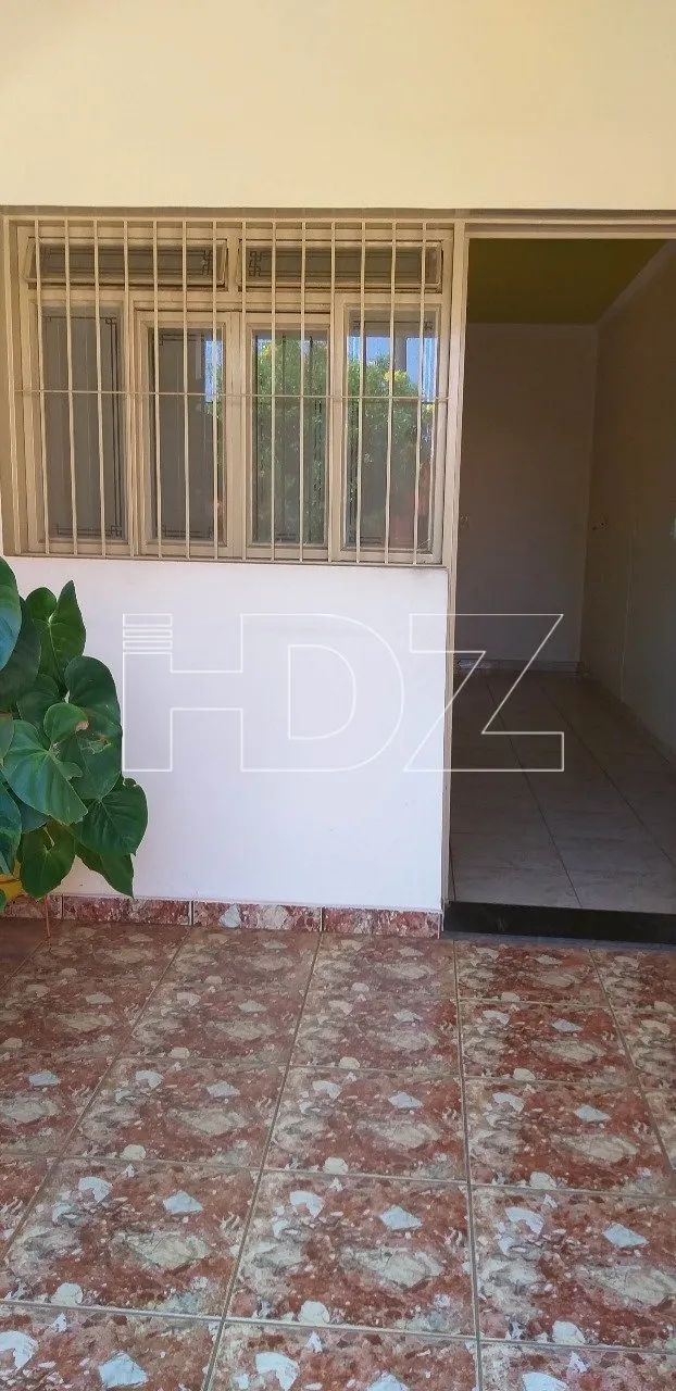 Casa +Salão Comercial praticamente Centro - Foto 2