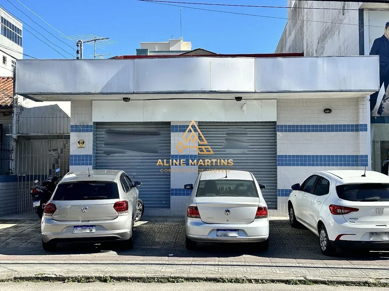 Galpão Comercial com 10 escritórios