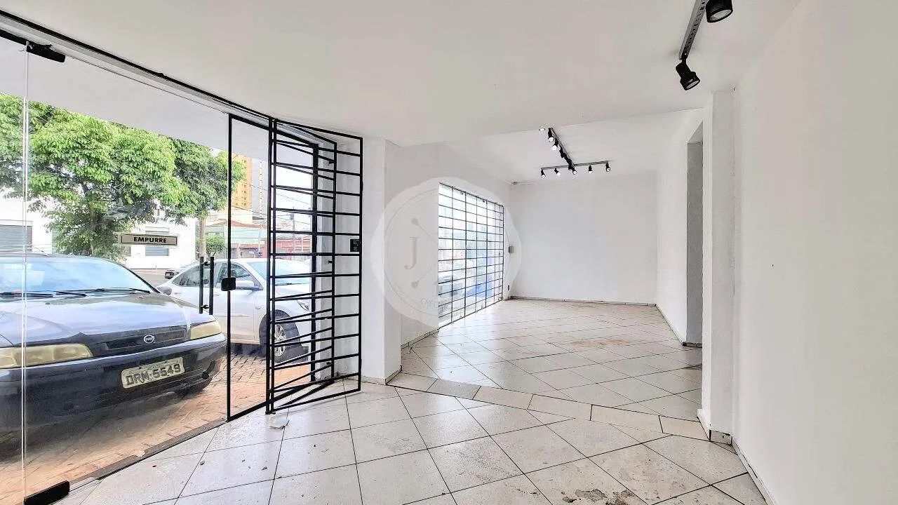 Loja com 204m² para alugar - Vila Seixas - Foto 2