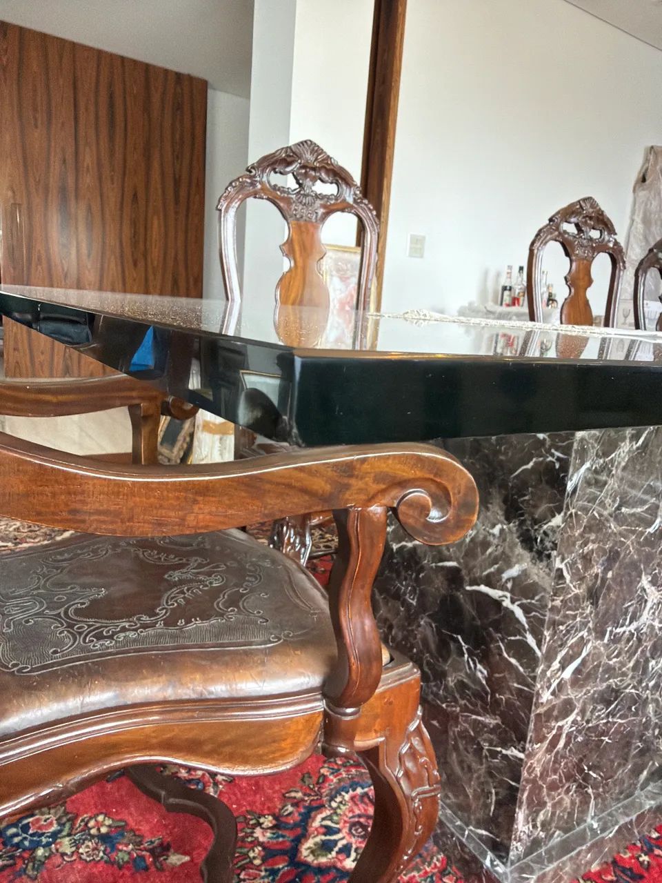 Mesa Pés de Marmoré com Tampo de Vidro - Foto 4