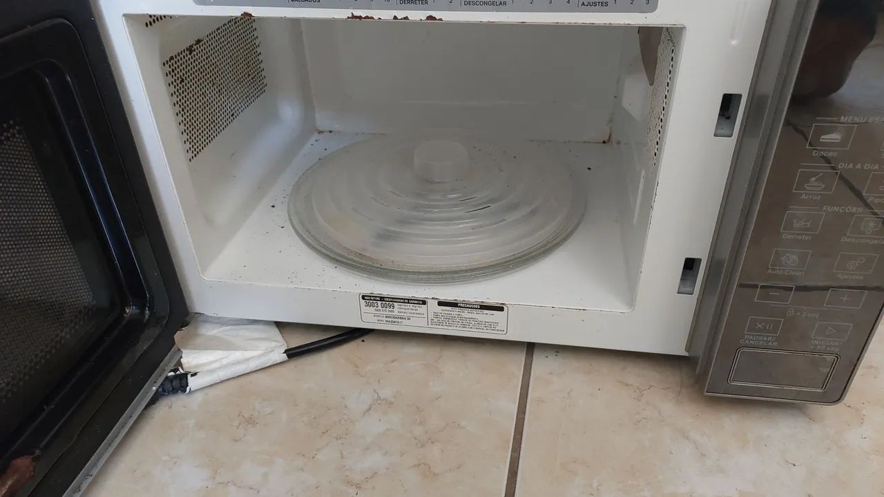 Microondas Brastemp espelhado 20 litros  - Foto 5