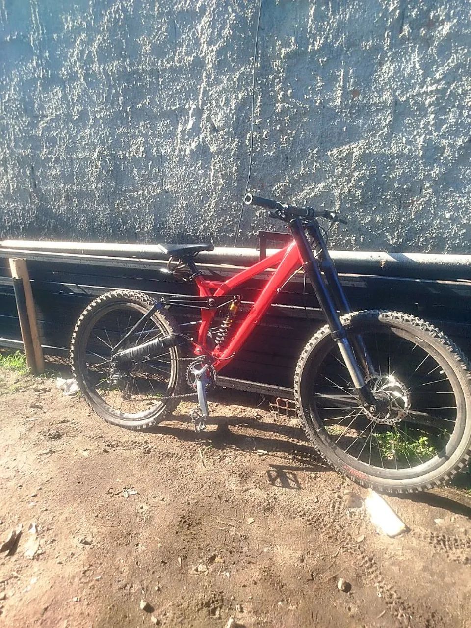 bike full suspension DH kona, faço troca 