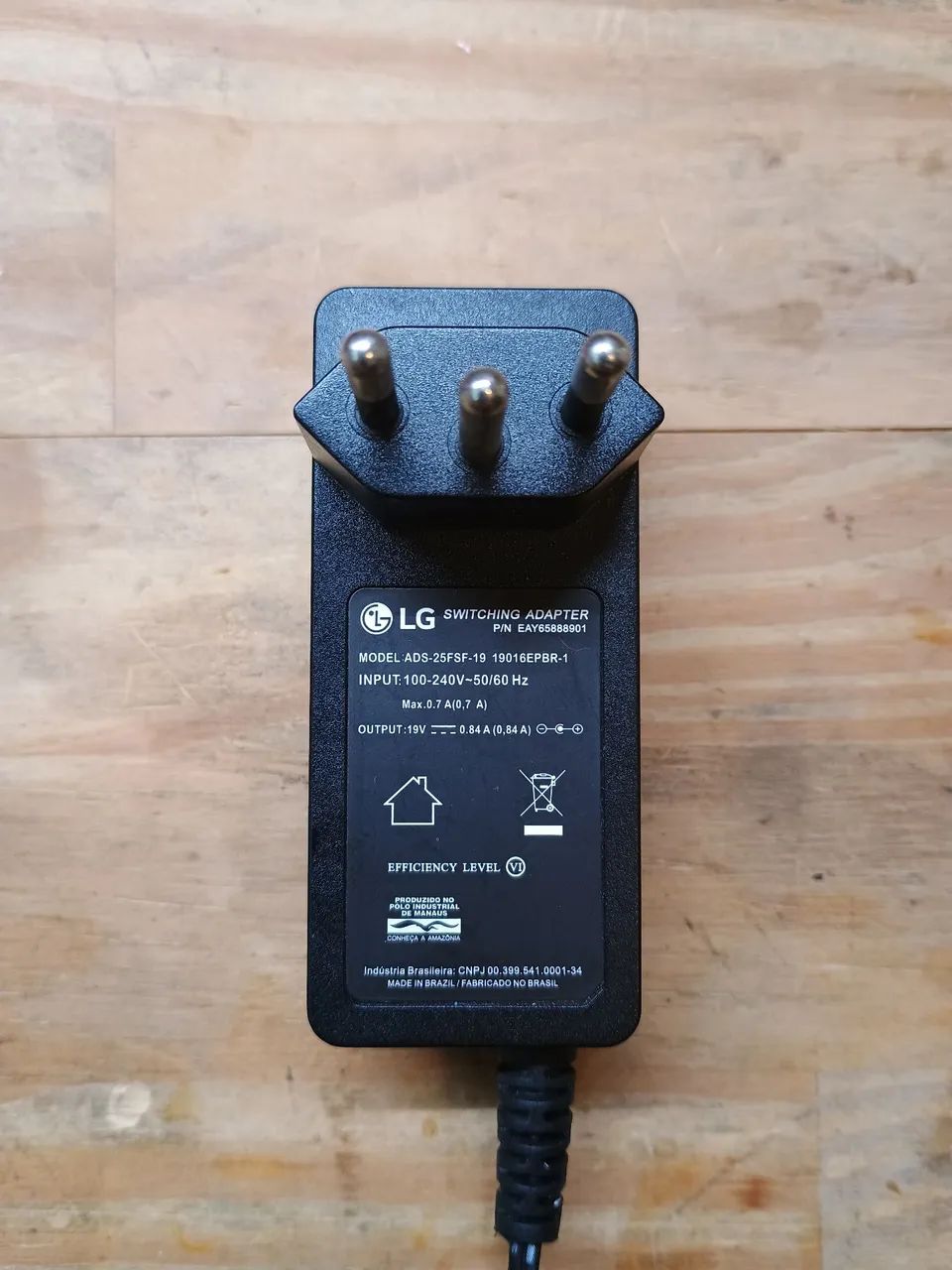 Fonte LG ADS-25FSF-19 bivolt 19v - Foto 3