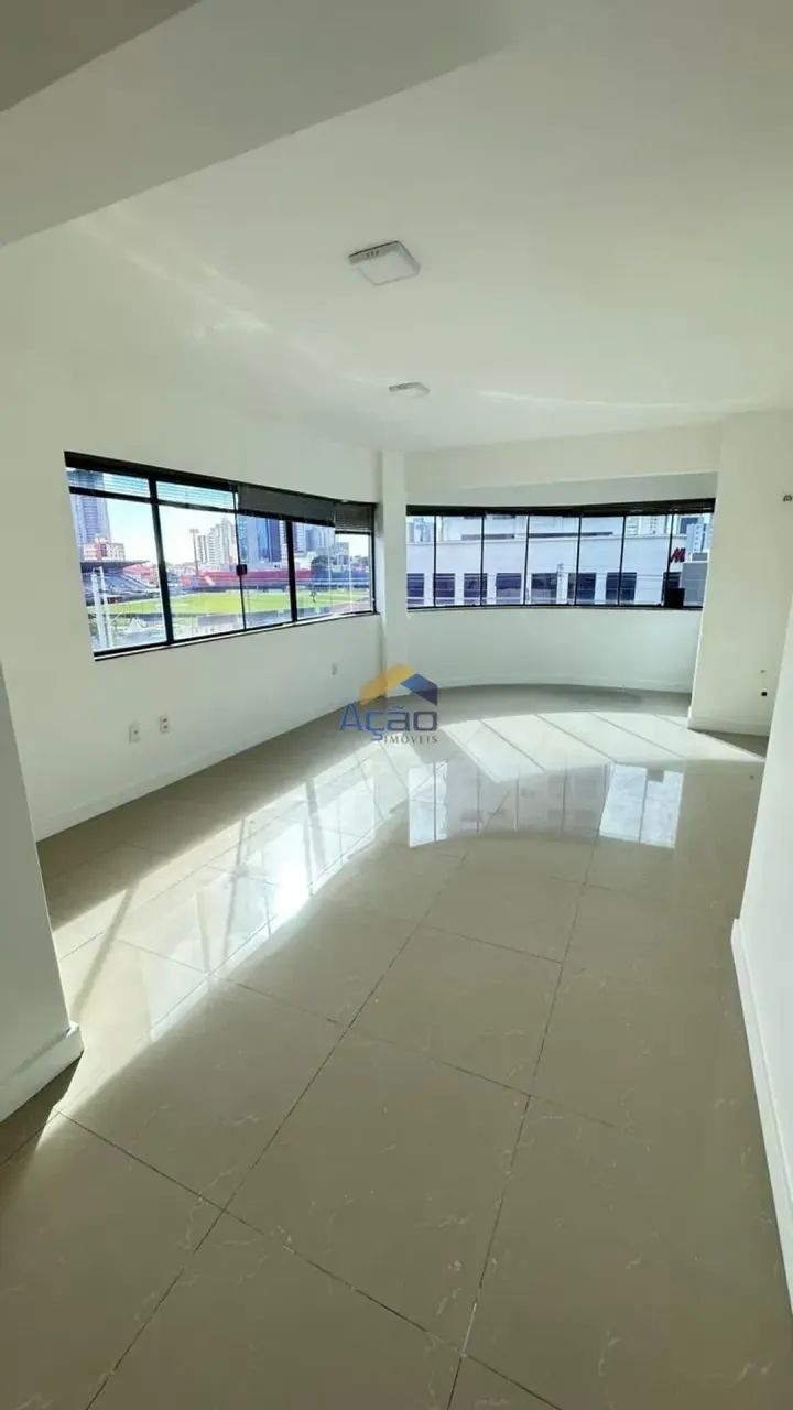 Sala Comercial para Locação Com 40m² no Centro de Itajaí/SC - Foto 5