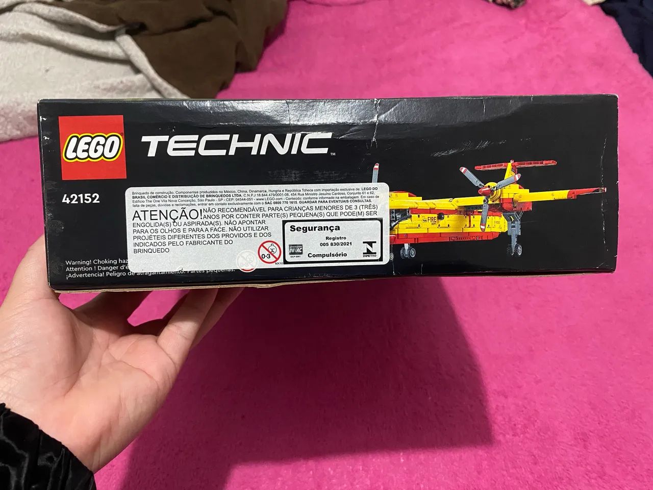 LEGO Technic Avião de Bombeiros - Foto 2