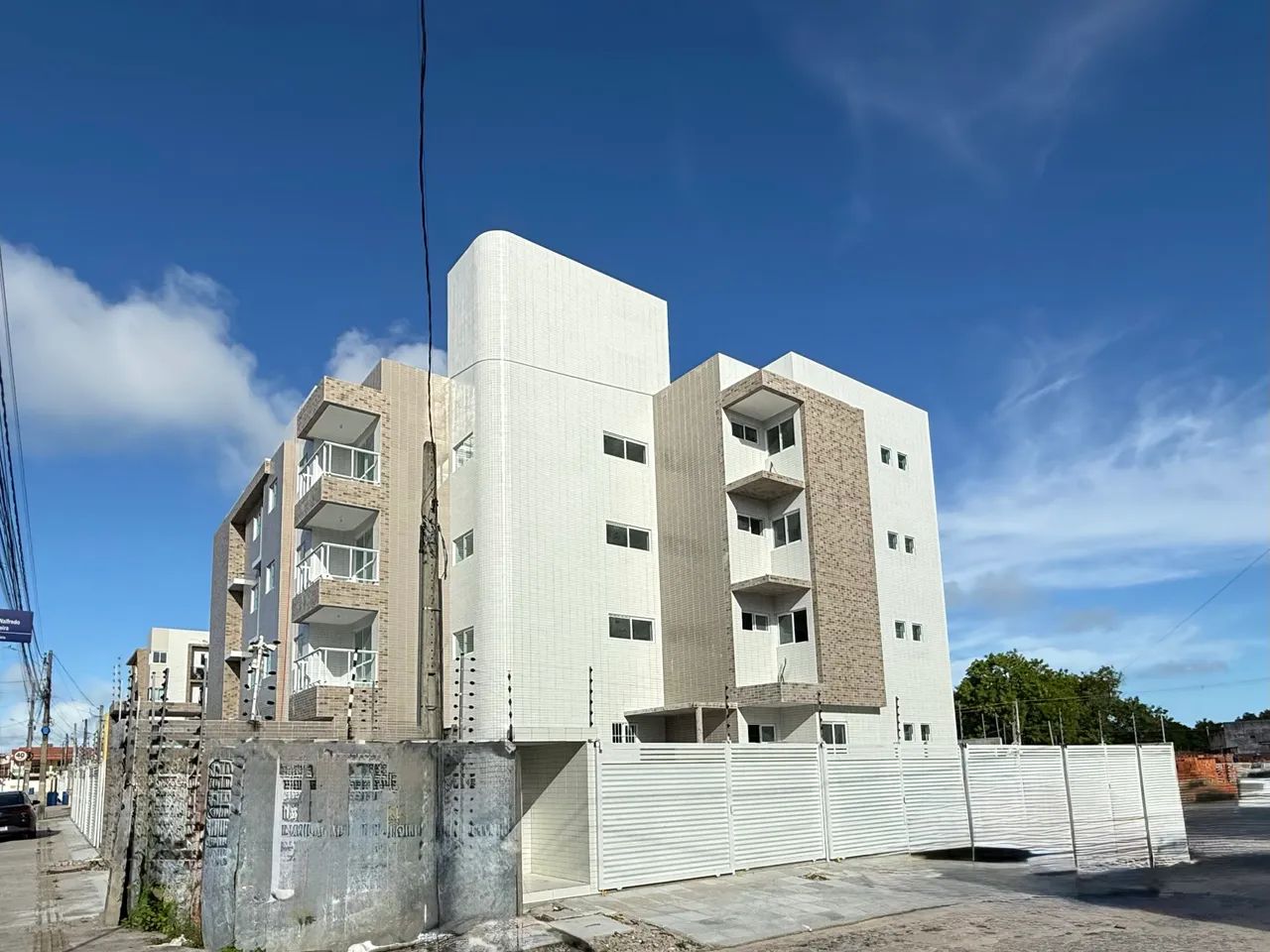 Apartamento nos Bancários - 3 Quartos (1 Suíte) + Varanda!  - Foto 2
