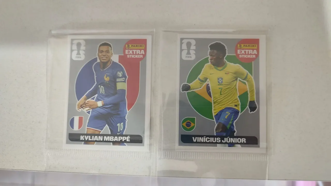 Copa 2026 - Vini Júnior de Ouro ORIGINAL - figurinha super rara