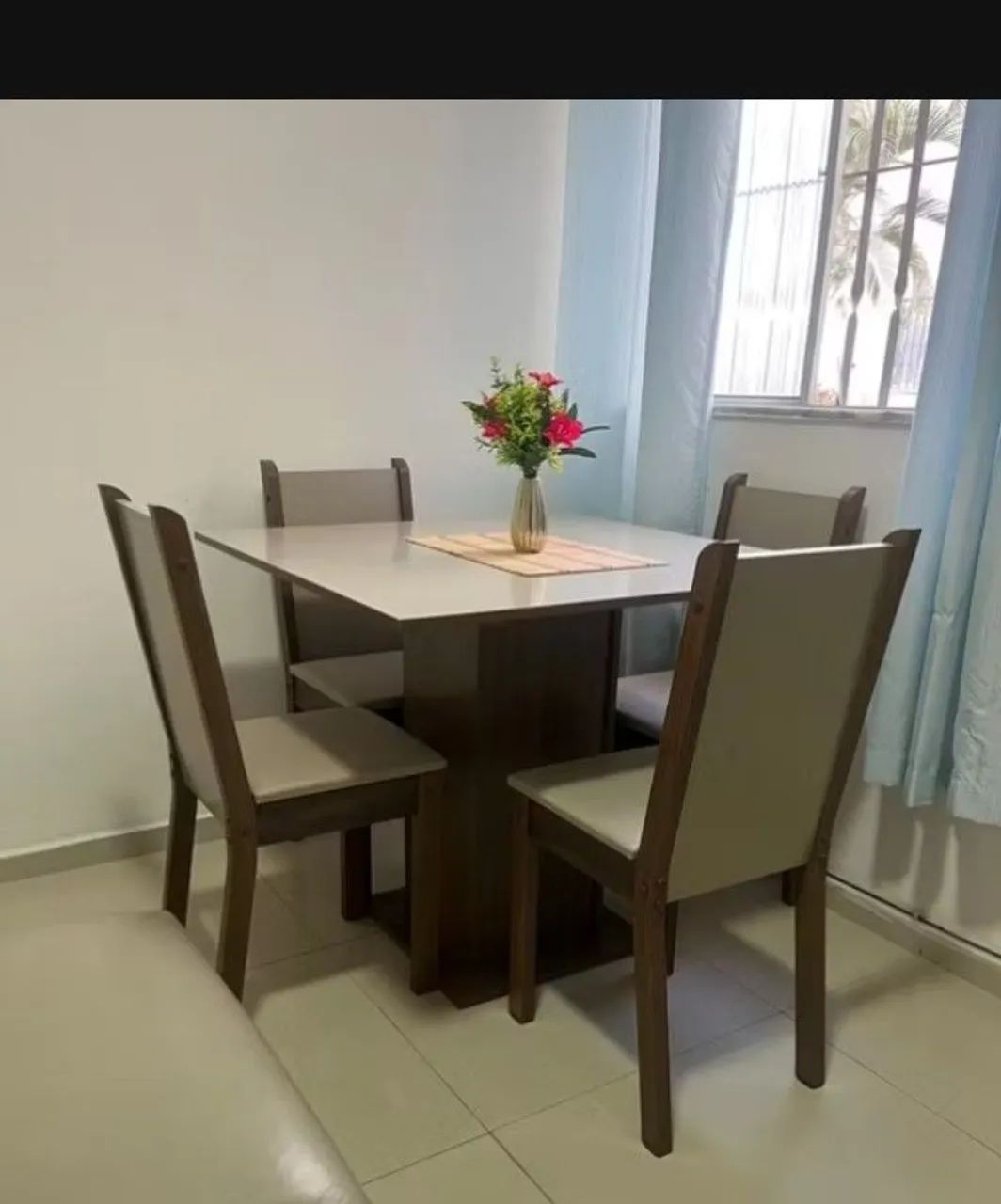 Vendo mesa 4 cadeiras. - Foto 4