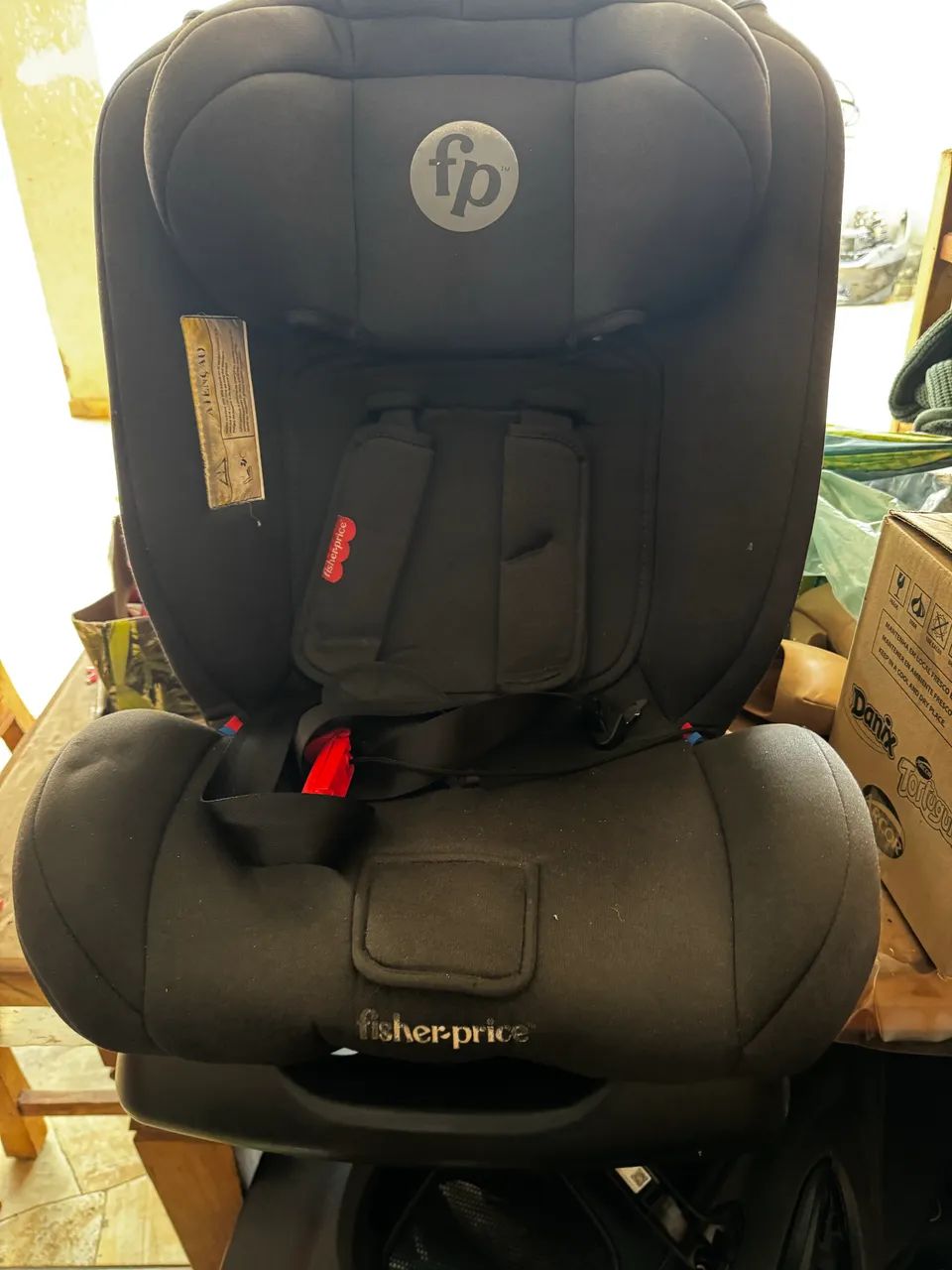 Vendo cadeirinha semi nova 