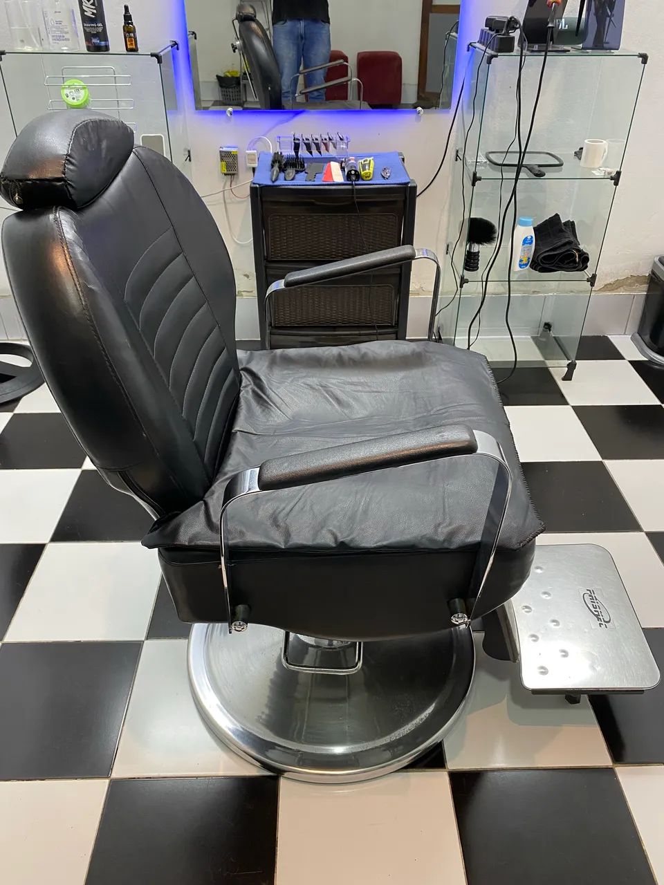 Poltrona Reclinável para Barbearia  - Foto 5
